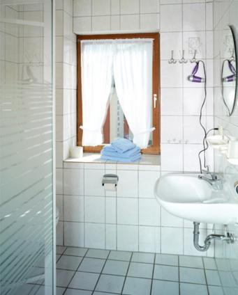 Landgasthof Zum Siebenbachtal Strotzbüsch エクステリア 写真